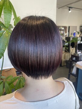 ランプシーヘアー(Lampsi hair) うる艶暖色ショート