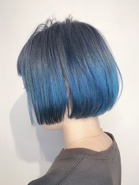 リコラックスビー 中百舌鳥(LICO LUXBE) ボブ×ブルーグラデーションカラー