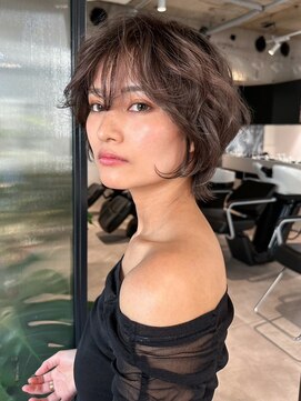 シオン(shion) ウェーブミディアムメルティカラーマロンベージュ_F0568