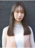 透明感溢れる柔らかベージュカラー