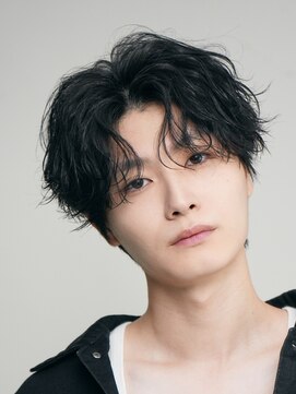 テン 心斎橋(tenn.) 難波ツイストパーマメンズスパイラルパーマフェザーショート色気