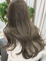 スイ(suii.)&nbsp;ブリーチなしでこの透け感【14トーン/オリーブグレージュ】望月