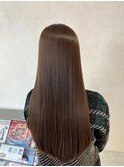 レイヤースタイル　透明感カラー　髪質改善　艶髪　ストレート