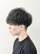 フラグス(FLAGS)&nbsp;メンズカット×マッシュ×ツイストスパイラル×黒髪パーマ