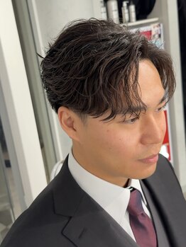 ウノ(U.No.)の写真/【長野駅すぐ】平日21時まで営業、仕事帰りにも◎ONもOFFもキマるスタイルを実力派スタイリストがご提案。