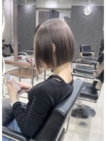 クヴェルアンドコー(Kvell&Co.)&nbsp;トレンド/グレージュ×ボブ　大阪・心斎橋
