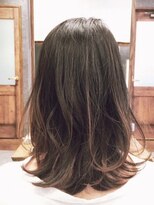 キヴィ(kivi) 大人レイヤーセミロング×透明感グレージュ
