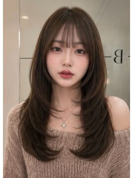 ベル 新宿(Belle) 韓国ヘア　レイヤーカット　ヘーゼルベージュ　顔まわりカット