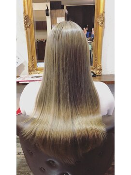 フリーク 土浦店(FREAK) イルミナWカラー