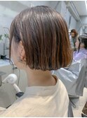 フレンチボブ、ショートボブ、ベージュ