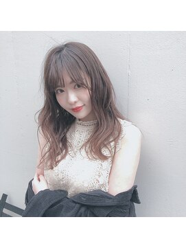 フィン(FiN by allure) 浦前ツバサ/大人かわいいゆるふわミディ透明感シースルーカラー