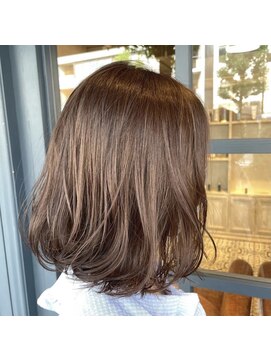 アミリ(AMILI) 【AMILI】ゆる巻きが大人可愛い前下がりボブスタイル