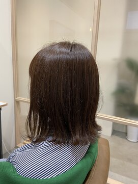 ルーム(room) 切りっぱなしボブ