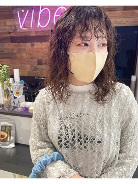 バイブス バイ ケンジ(vibes by KENJE) スパイラルパーマ