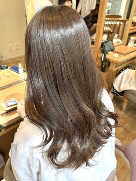 バイオレット 表参道店(Violet) 艶感グレーベージュ×ゆれるソフトレイヤーカット