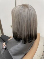 ソワンドゥブレス 大日店 (soin de brace)&nbsp;ホワイト×ブラック