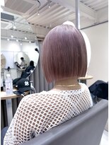 キバ(kva)&nbsp;▽□□▽ピンクベージュ×ボブ