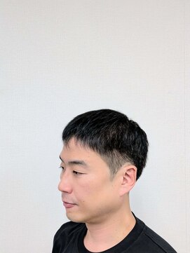 自然なマッシュメンズスタイル