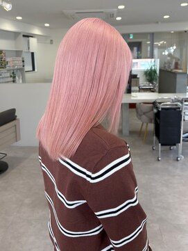 エルサザリープ 三宮(Elsa the leap) 【ブリーチ／ダブルカラー／ホワイトピンク／ピンク】