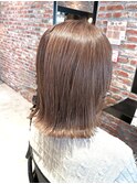 小顔効果◎ハイライト白髪ぼかし前下がりショートボブ
