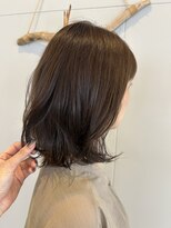 ニナル(Ninal) 切りっぱなしにも、ワンカールにも◎ 柔らかオリーブbob