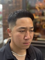 フォーコーナーズ(Four Corners) スキンフェードツーブロック刈り上げジェットモヒカンマンバン