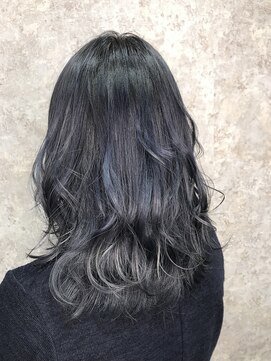 ヘアー ブランコ(hair Blanco) 透明感抜群ブルージュカラー