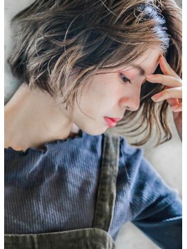 アクトゥス(AEQUITAS) ゆるふわアンニュイショートボブ【池袋/20代/30代/40代】