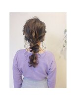 キキ 美容室(KIKI)&nbsp;編みおろしアレンジ★