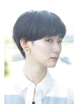 エムスラッシュ みなとみらい馬車道店(M SLASH) M.SLASH馬車道/横顔が綺麗なクールショート/くせ毛カット/耳かけ