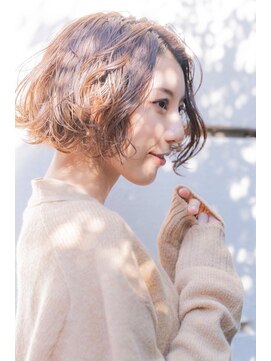 テイラー(Taylor) ［Taylor］☆大宮　ミルクティーベージュ×無造作ボブ