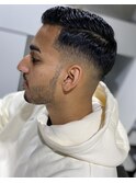 ミドルスキンフェードサイドパートバーバースタイルS
