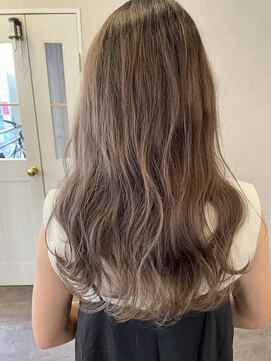 ルクスバイアフィナー(Luxo by Afinar) 【町田/Luxo by Afinar】ピンクベージュ×シャドウルーツ