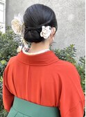 卒業式袴着付け 黒髪シニヨンアップスタイル 着物ヘア