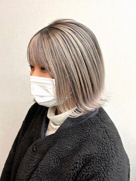 リングバイモアムー(Ring by Moremuu) issy　バレイヤージュ