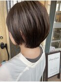 ショートボブ
