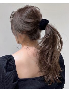 ノイ(noi) 顔周りレイヤーカットグレージュカラーくびれボブベージュカラー