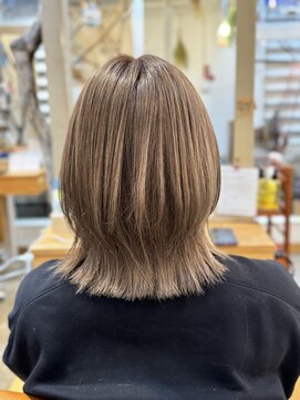 ハル(HARU) ミルクティーカラー