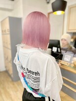 ネオリーブ クーロ(Neolive curro) ハイトーンピンク×切りっぱなしボブ ダブルカラー/丸型卵型