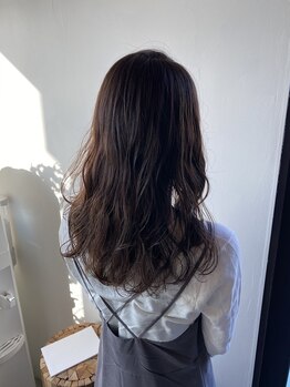 髪質改善★4種類のトリートメント取扱い◎"生まれつき綺麗"のような髪質へ…手触り・ツヤ感UP!