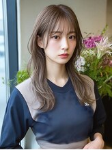 韓国風カラー｜透明感×ツヤ感のトレンドカラーを再現