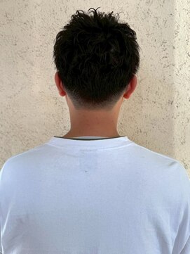 プリモ ココ 鍋島店(Primo coco.) メンズヘア 刈り上げ ベリーショート ツーブロック ビジネスヘア