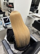 クロ(Kro) ブロンドベージュ