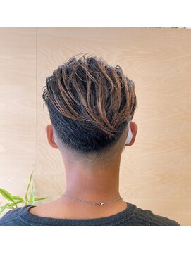 ヌックヘアー(nook hair) 外国人風刈り上げスタイル