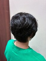 アクセ 黒髪パーマ大人可愛い立体感ショートボブスタイル似合わせカット