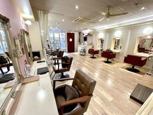 ヘアーアンドカラー プラーチェ(hair&color Plaatje)の雰囲気(居心地の良いアンティーク調な店内♪相模大野北口徒歩3分{韓国})