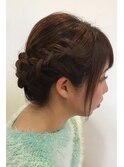 ルーズな裏三つ編み