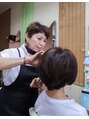 フィジカル美容室 フスニ マリ