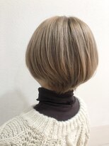 フゥカ 類家店(fuka)&nbsp;丸みショート×ミルクティーベージュ