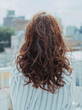 カラーサロンビスカリア 相模原エリア 淵野辺駅店(Color salon Biscaria) くるくるウェーブヘア